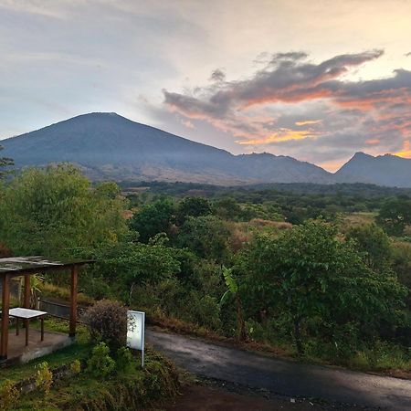 Family Rinjani Bungalow Sajang Luaran gambar